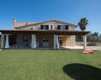 Can Ferrer - Alcudia - Gebäude
