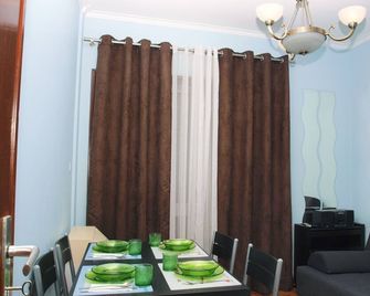 Residencial Faria Guimarães - Porto - Sala de jantar