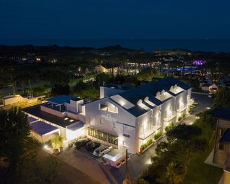 The Green Park Hotel - Cavallino Treporti - Gebouw