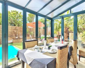 The One 8 Hotel - Cape Town - Dining room