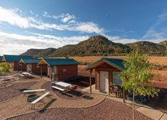 Gooseberry Lodges - Rockville - Building