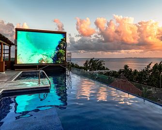 Hotel Belo Isla Mujeres - Isla Mujeres - Pool