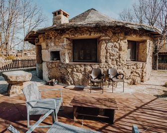 Chozos Rurales El Solitario - Baños de Montemayor