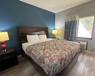 Budget Inn, Hwy 41 - Barnesville - Bedroom