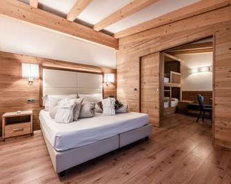 Hotel Sporting Ravelli - Mezzana - Habitación