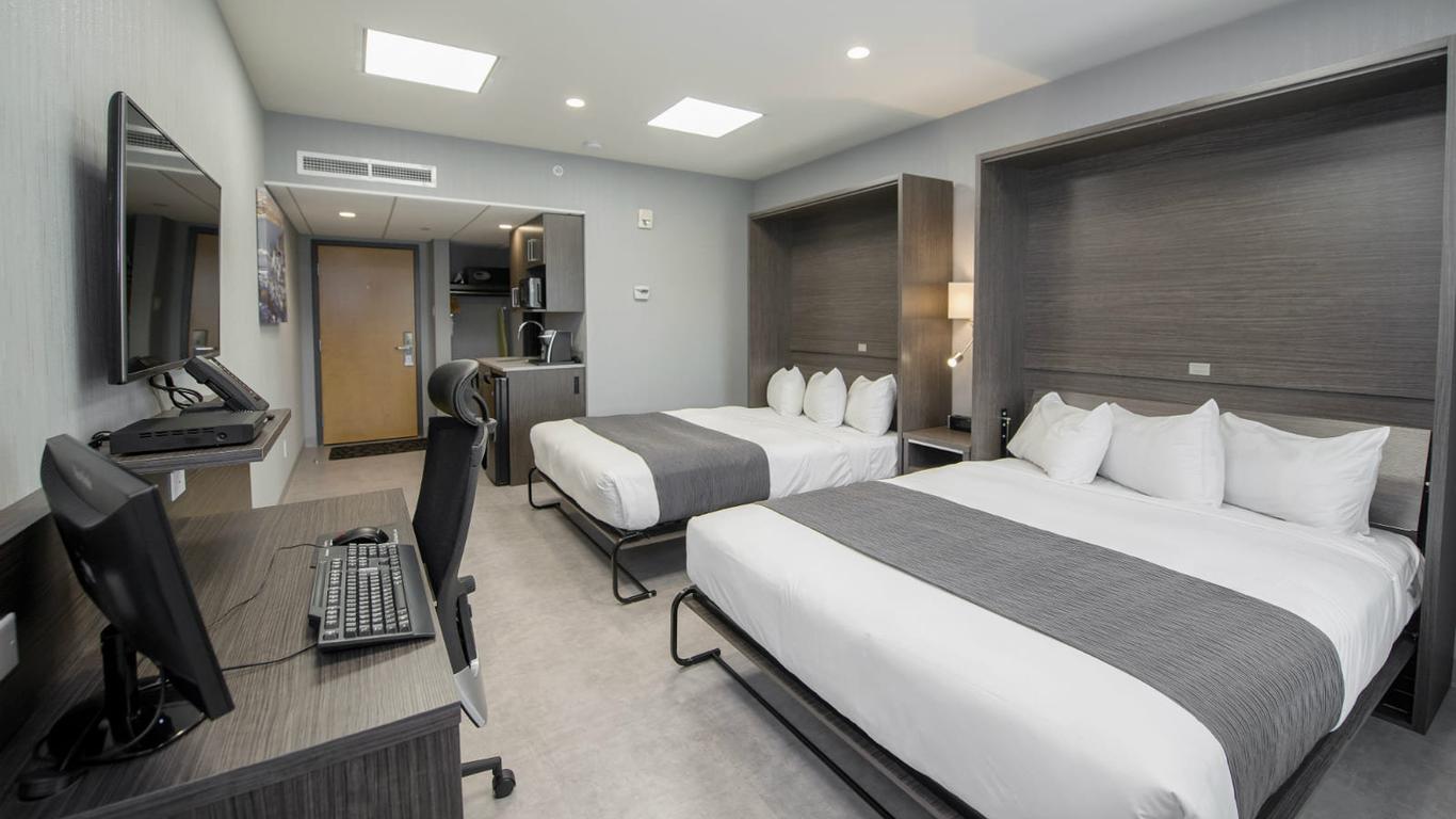 أوتل آند سويتس لو دوفين كيبيك