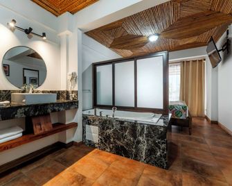 Jacó Laguna Resort and Beach Club - Jaco