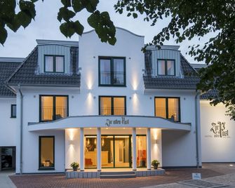 Boutique-Hotel Zur alten Post - Büsum - Gebäude