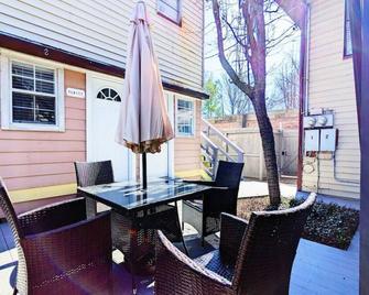 Elegant 1 Bed Montrose - Venice @ Italian Plaza - Houston - Patio
