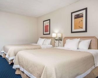 Blue Way Inn La Crosse Extended Stay - 2 Queen Bed Non Smoking - La Crosse