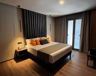 Lamberti Boutique Hotel - Battipaglia - Camera da letto