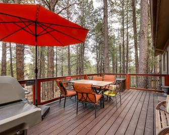 Flagstaff Home with EV Charger, 10 Mi to Downtown - Flagstaff - Balcon