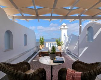 Aneroussa Beach Hotel - Batsi - Balkon