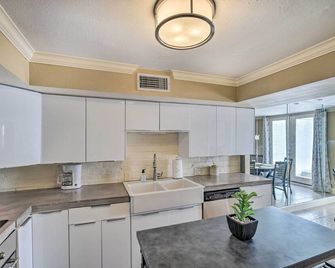 Charming Montrose Townhome with Private Pool! - Houston - Cuina