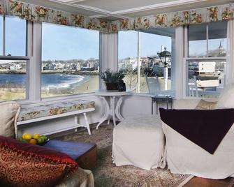 Beach & King Street Inn - Rockport - Σαλόνι