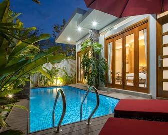 Maneh Villa Langkawi - Private Pool - Pantai Cenang - Pool