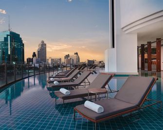 Millennium Hilton Bangkok - Bangkok - Piscine
