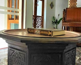 ホテル アンシ ブティック W&S テラス - ブハラ - フロントデスク