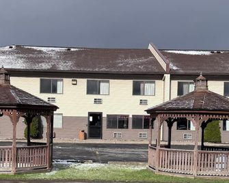 Budget Inn - Ithaca - Edificio