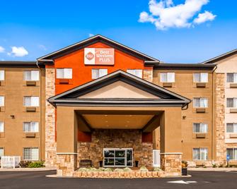 Best Western PLUS Blaine at the National Sports Center - Blaine - Edificio