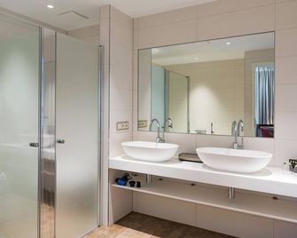 Strandhotel Atlantic - Bansin - Badkamer