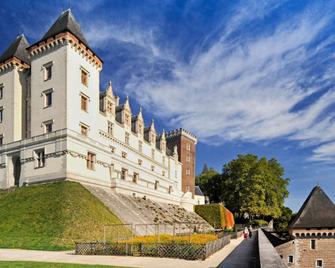 Ibis Budget Pau Est - Pau - Rakennus