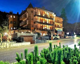 DV Chalet Boutique Hotel & Spa - Madonna di Campiglio - Building