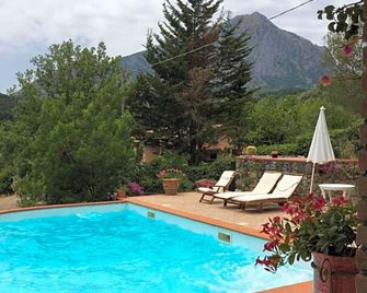 Villa Ludonicco - San Giovanni a Piro - Piscina