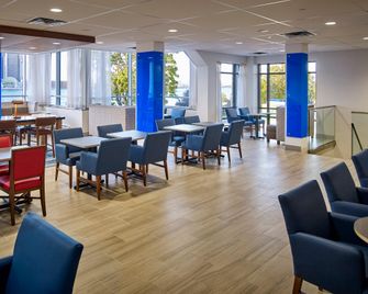 Holiday Inn Express Windsor Waterfront By IHG - Windsor - Restaurant