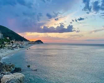 Hotel Florenz - Finale Ligure