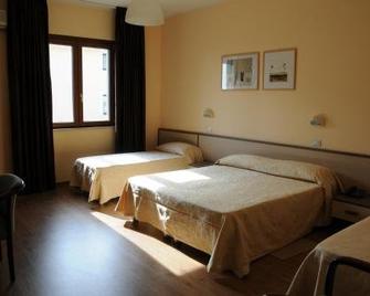 Hotel Barbieri - Altomonte - Schlafzimmer