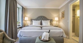 Romantik Hotel Zur Glocke - Trier - Phòng ngủ