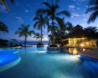 Luxury one bedroom studio - Alamar -with beach club and on site Pools and Gyms - La Cruz de Huanacaxtle - Pool