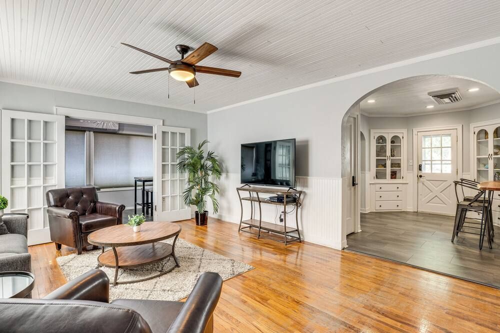 Walk to Main St - Grand Junction Home w/ Gazebo! - Grand Junction - Living room