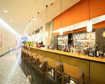Apa Hotel Tokyo Itabashi Ekimae - Tokyo - Bar