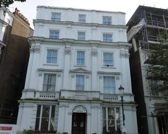 Notting Hill Hotel - London - Building