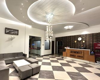 Summit Jungle Resort - Lansdowne - Lobby