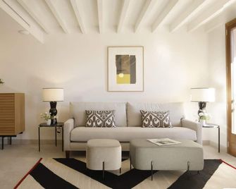 Vila Damunt - Palma de Mallorca - Living room