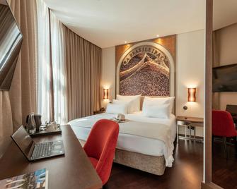 Pestana Porto - A Brasileira - Porto - Bedroom