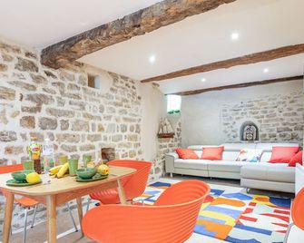 La Forge des Templiers - Lorgues - Wohnzimmer