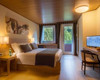 Hotel Mirella - Ponte di Legno - Bedroom