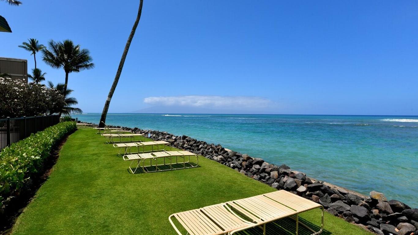 Kahana Reef 106 by RedAwning