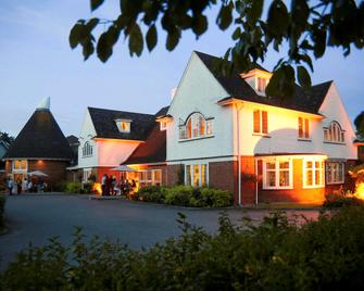 Mercure Tunbridge Wells Hotel - Royal Tunbridge Wells - Building