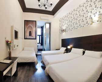 Alhambra Suites - Madrid - Soverom