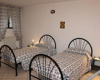 Residence Clara - Gravedona - Sovrum
