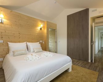 Quinta Do Rio - Room (D) -Hotel Rural - Restaurant- Small. Lunch Included - Caldas de Vizela - Habitación