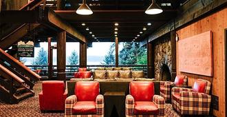 Glacier Bay Lodge - Gustavus - Lounge