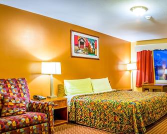 Plaza Inn - Peabody - Bedroom