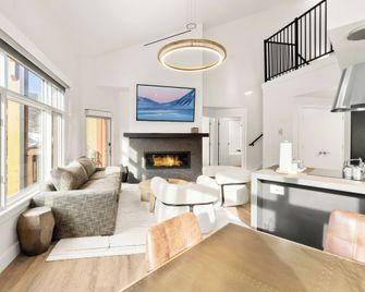 Sundial Lodge By All Seasons Resort Lodging - Park City - Phòng khách