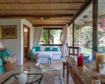 Cala di Volpe - Villa con vista mare e golf club - Abbiadori - Sala de estar